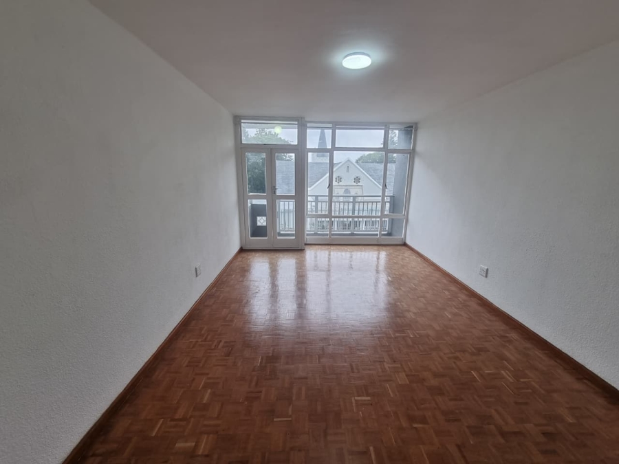 1 Bedroom Property for Sale in Sea Point Western Cape